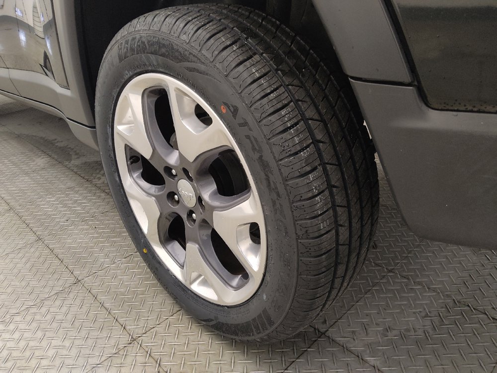 Used 2020 Jeep Compass Limited FWD image 31