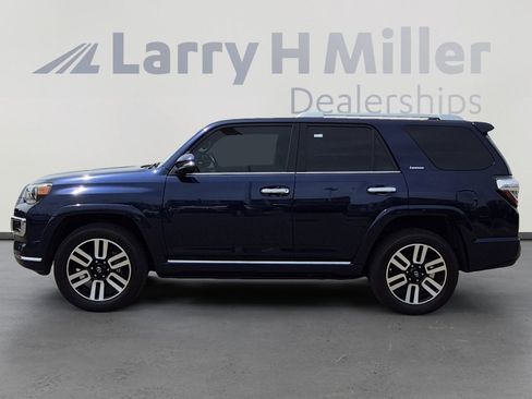 Used 2023 Toyota 4Runner Limited AWD/4WD image 2