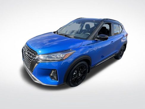 Used 2023 Nissan Kicks SR image 25