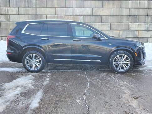 Used 2023 Cadillac XT6 Premium Luxury image 7
