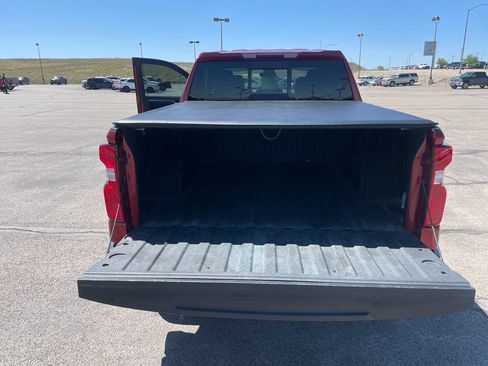 Used 2022 Chevrolet Silverado 1500 LT Trail Boss w/ LT Trail Boss Premium Package AWD/4WD image 17