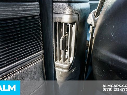 Used 2024 Jeep Wagoneer Series II w/ Flexible Seating Group image 34