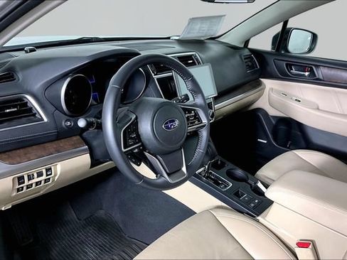 Used 2018 Subaru Outback 2.5i Limited AWD/4WD image 15