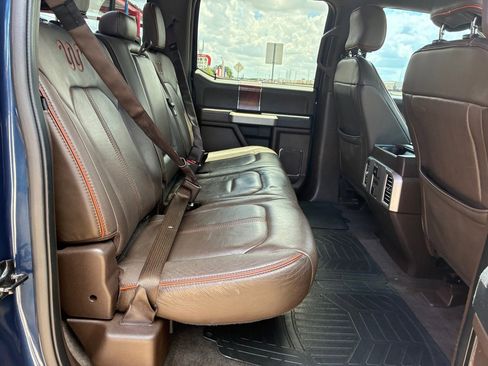 Used 2015 Ford F150 King Ranch w/ Equipment Group 601A Luxury AWD/4WD image 28