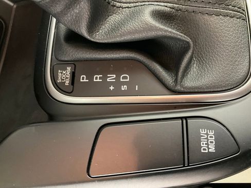 Certified 2023 Kia Soul LX image 24