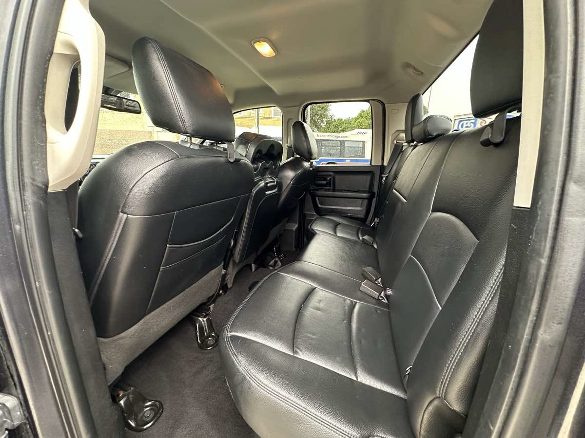 Used 2017 RAM 1500 Express AWD/4WD image 33