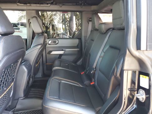 Used 2022 Ford Bronco Badlands image 88