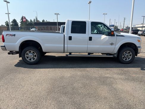 Used 2016 Ford F350 XLT w/ XLT Premium Package AWD/4WD image 5