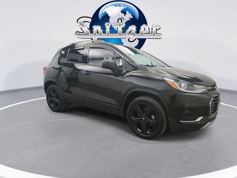 Used 2018 Chevrolet Trax Premier w/ Midnight Edition image 3
