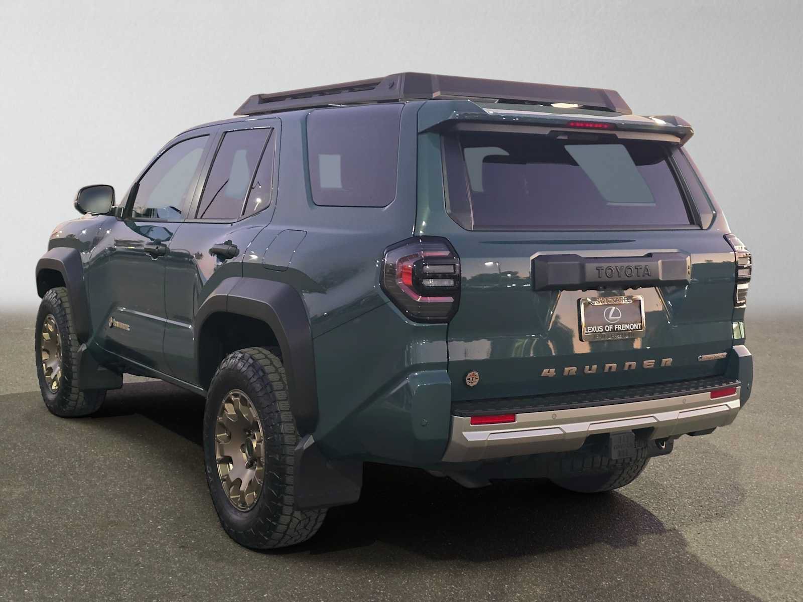Used 2026 Toyota 4Runner Trailhunter AWD/4WD image 5