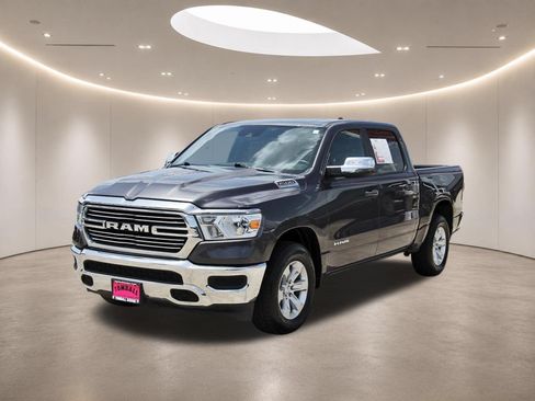 Used 2024 RAM 1500 Laramie AWD/4WD image 3