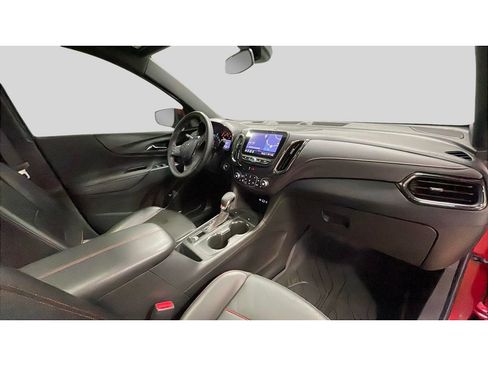 Used 2023 Chevrolet Equinox RS w/ RS Leather Package image 18