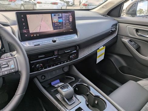New 2026 Nissan Rogue Platinum w/ Tech Package AWD/4WD image 20