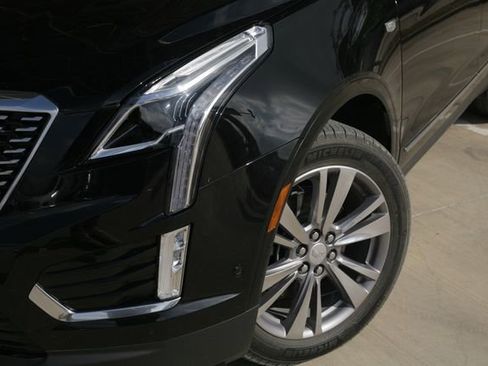 Certified 2024 Cadillac XT5 Premium Luxury w/ Technology Package image 3
