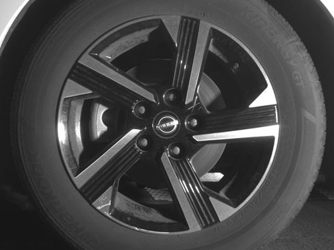 Used 2025 Nissan Sentra SV image 12