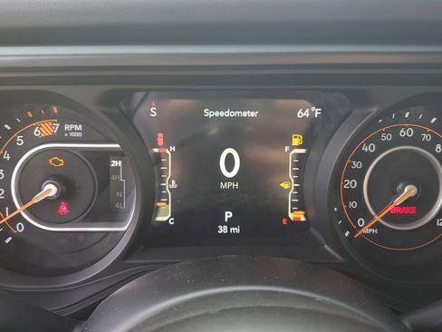 New 2026 Jeep Wrangler Unlimited Rubicon w/ Steel Bumper Group image 30