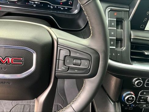 Used 2024 GMC Yukon AT4 w/ AT4 Premium Package AWD/4WD image 17