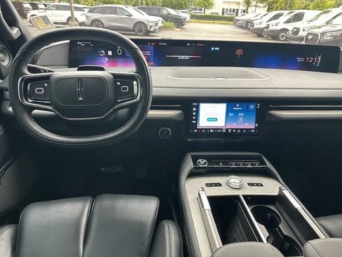 Used 2025 Lincoln Navigator Reserve w/ Jet Appearance Package AWD/4WD image 23