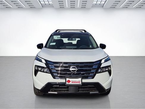 New 2026 Nissan Rogue Platinum w/ Platinum Premium Package AWD/4WD image 2