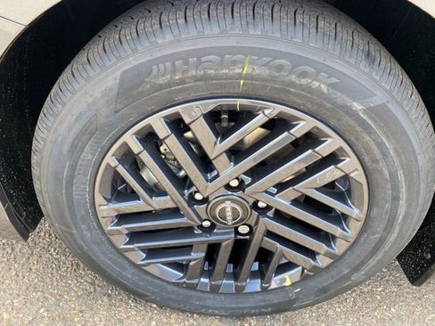 New 2026 Nissan Sentra SV image 25