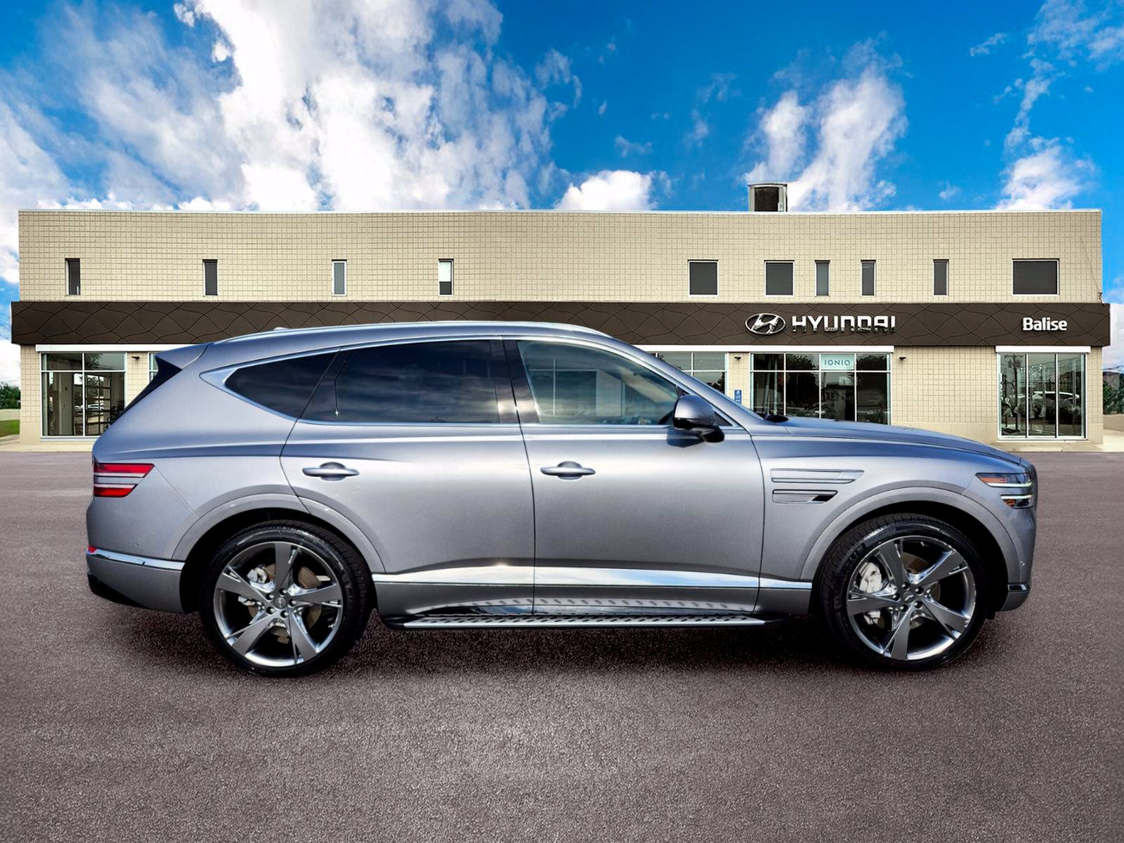 Used 2024 Genesis GV80 3.5T w/ Prestige Package AWD/4WD image 2