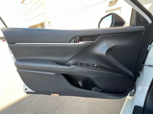 Used 2021 Toyota Camry XSE w/ Carpet Mat Package (TMS) FWD image 31
