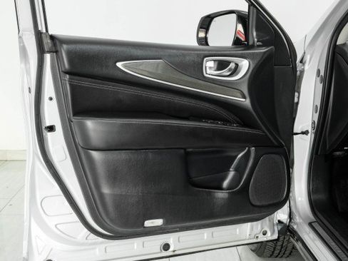 Used 2019 INFINITI QX60 Pure AWD/4WD image 11