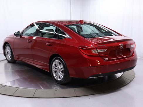 Used 2018 Honda Accord LX image 5