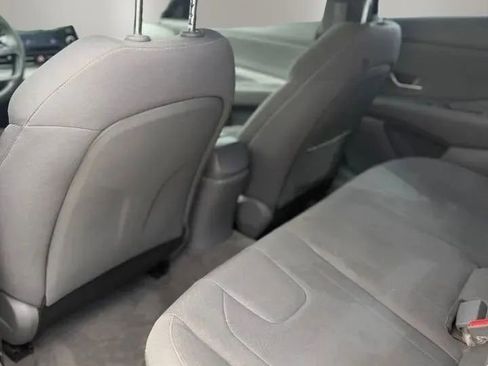 Used 2021 Hyundai Elantra SEL w/ Convenience + Premium Package FWD image 17