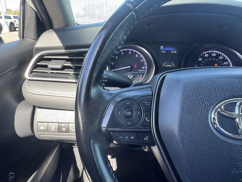 Certified 2021 Toyota Camry SE FWD image 31