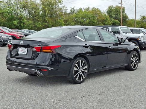 Used 2022 Nissan Altima 2.5 SR image 6