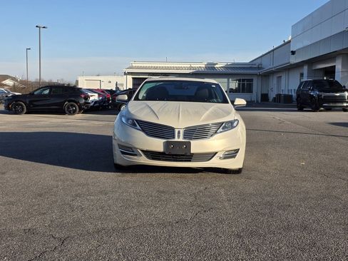 Used 2016 Lincoln MKZ Base w/ Equipment Group 300A Reserve image 2