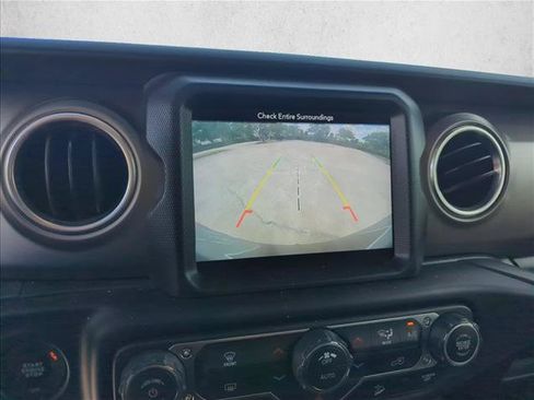 Used 2018 Jeep Wrangler Unlimited Rubicon AWD/4WD image 12