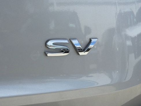 Used 2023 Nissan Rogue SV w/ SV Premium B Package FWD image 11