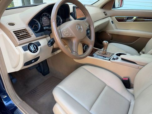 Used 2008 Mercedes-Benz C 300 Sedan image 53