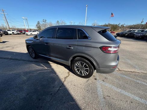 Used 2021 Lincoln Nautilus AWD w/ Equipment Group 101A image 4