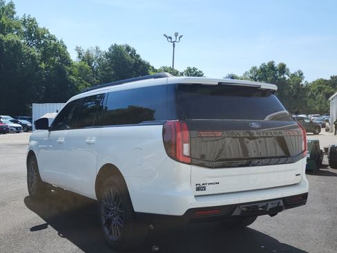 Used 2025 Ford Expedition Max Platinum w/ Stealth Performance Package AWD/4WD image 3