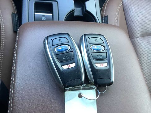 Used 2019 Subaru Outback 3.6R Touring w/ Popular Package #3A AWD/4WD image 19