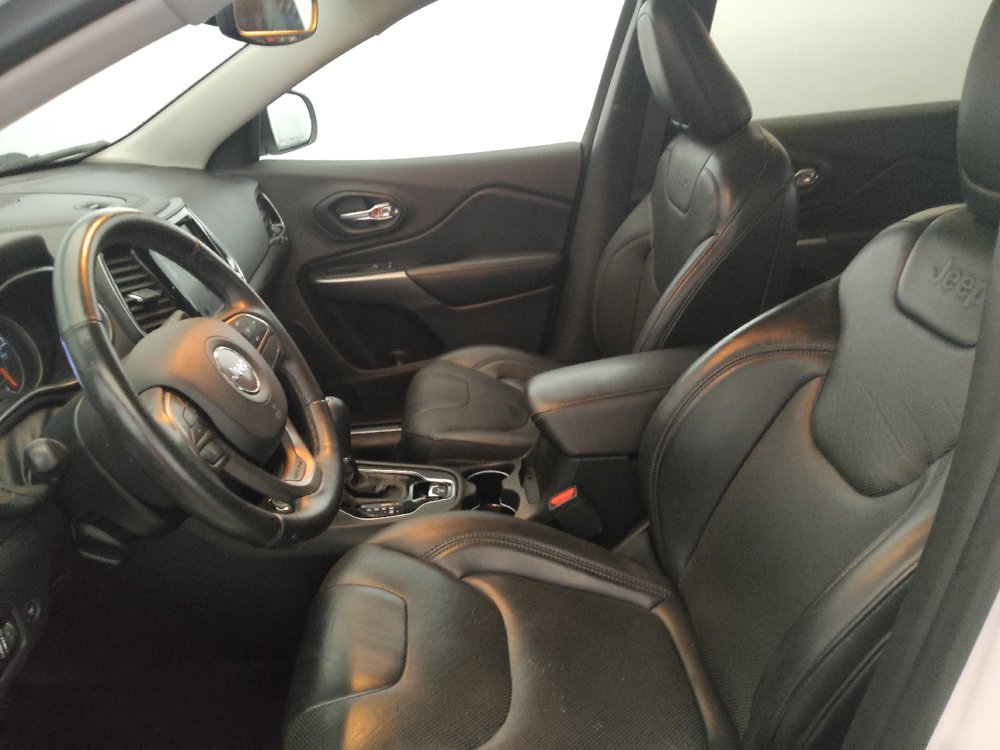 Used 2019 Jeep Cherokee Limited AWD/4WD image 17