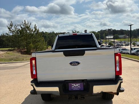 Used 2024 Ford F350 XLT AWD/4WD image 6