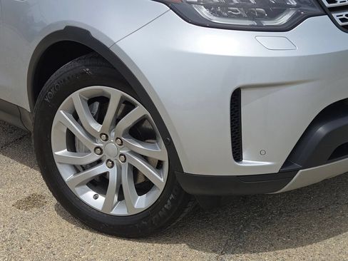 Used 2019 Land Rover Discovery HSE AWD/4WD image 3