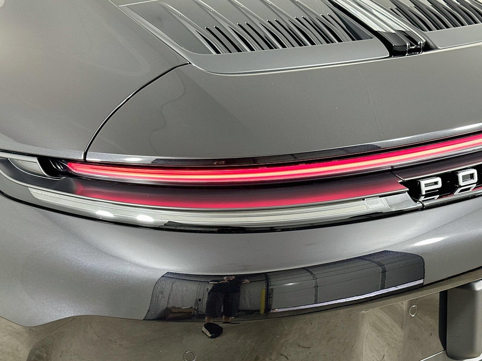 Used 2026 Porsche 911 Carrera RWD image 12