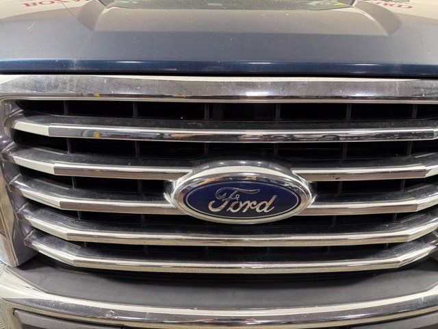 Used 2017 Ford F150 XLT w/ Equipment Group 302A Luxury AWD/4WD image 4