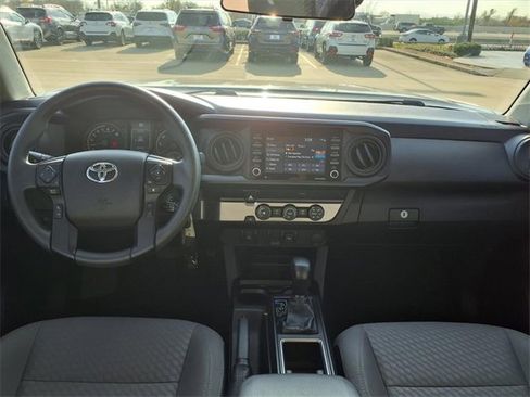 Used 2021 Toyota Tacoma SR image 5