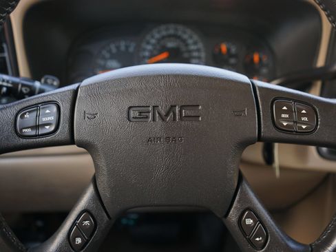 Used 2003 GMC Sierra 1500 SLT w/ SLT Preferred Equipment Group AWD/4WD image 20