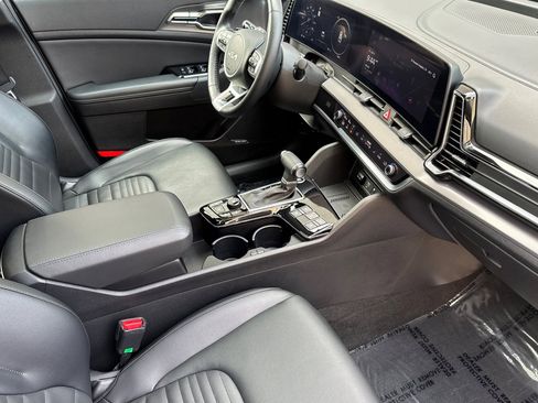 Used 2024 Kia Sportage SX image 17