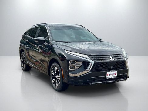 Used 2024 Mitsubishi Eclipse Cross SEL AWD/4WD image 3
