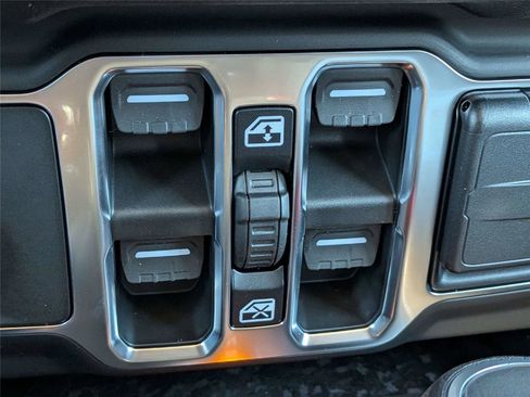 New 2026 Jeep Gladiator Sport AWD/4WD image 22