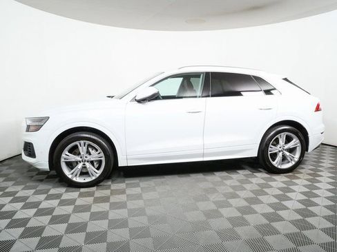 Used 2019 Audi Q8 Prestige w/ Towing Package AWD/4WD image 2