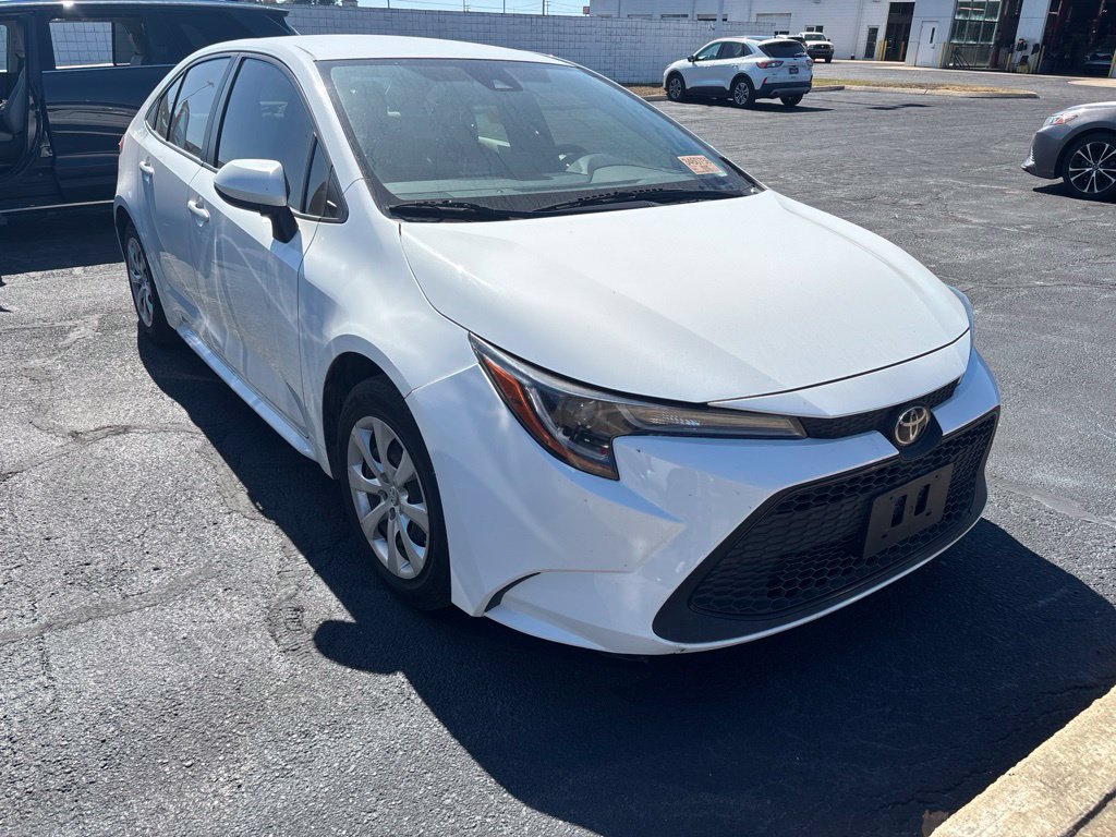 Used 2021 Toyota Corolla LE FWD image 1